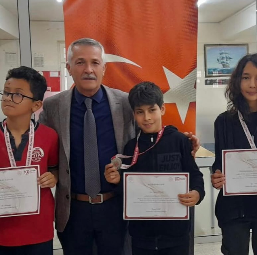 Fethiye’de Mavi Yeşil Okullar Satranç Turnuvası Başarıyla Tamamlandı