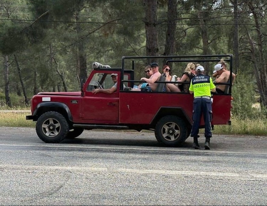 Marmaris’te Safari Araçlarına Jandarma Denetimi