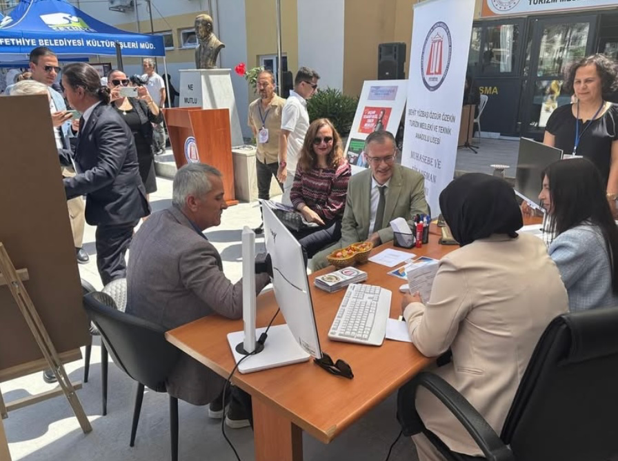 Fethiye’de “Eğitimden Üretime” Projesi Kapsamında Mesleki Eğitim Fuarı Düzenlendi